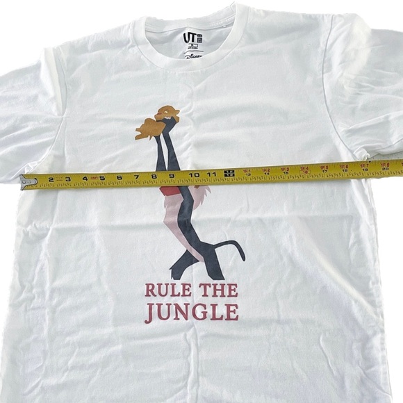Uniqlo UT x Disney Lion King “Rule the Jungle” Graphic Tee Size M - Picture 4 of 6